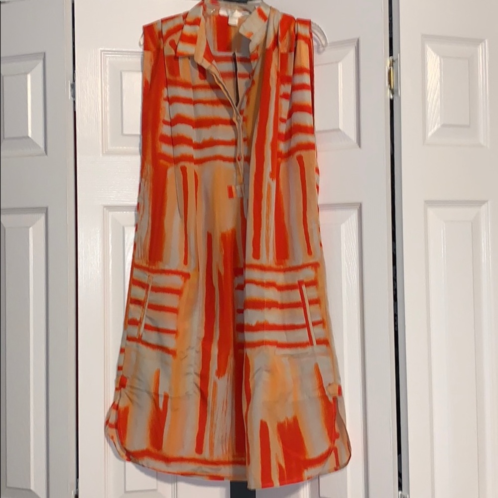 Women’s dress